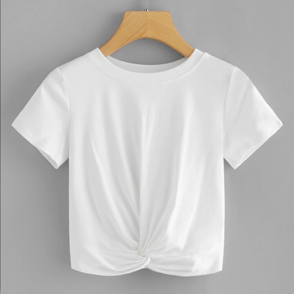 Twist front crop tee
